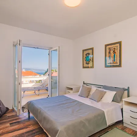 Cesarica Appartement Krk Town