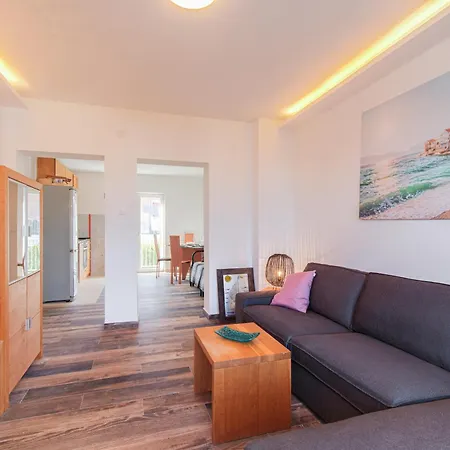 Cesarica Apartmán Krk Town