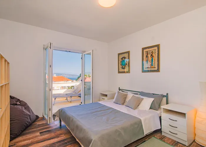 Cesarica Apartment Krk Town